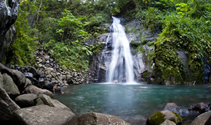 Viajes a RUTA ENTRE VOLCANES Y CULTURA DE COSTA RICA 2025 en español | Agencia de Viajes Festival
