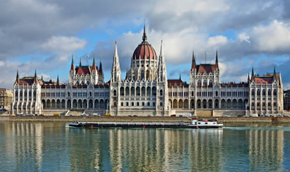 Tour a BUDAPEST Y VIENA 2024 en español | Tours a Europa
