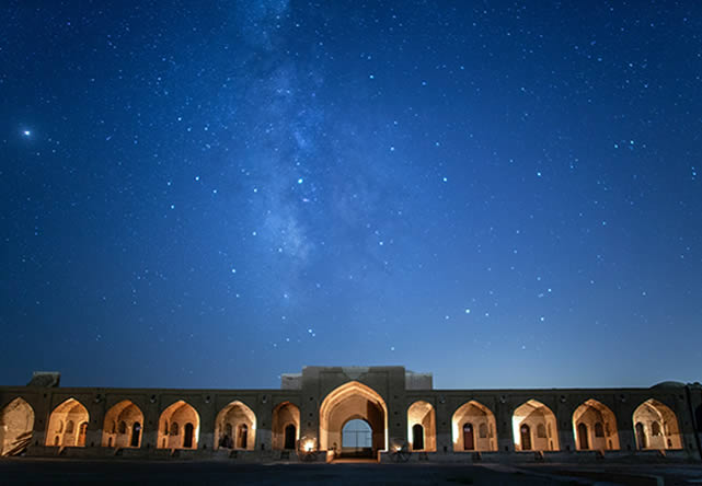 Viajes a ESENCIAS DE IRÁN: DEL MAR CASPIO A PERSÉPOLIS FIN YAZD 2025 en español | Agencia de Viajes Festival