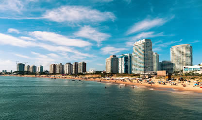 Tour a COMBINADO MONTEVIDEO Y COLONIA DEL SACRAMENTO 2026 en español | Tours a Europa
